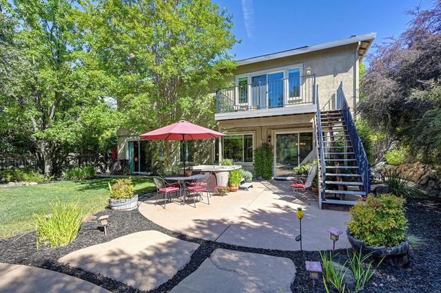 897 Palmer Cir, Folsom, CA 95630