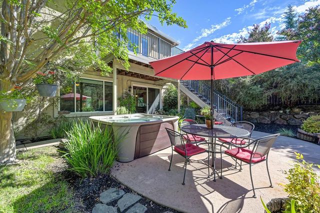 897 Palmer Cir, Folsom, CA 95630
