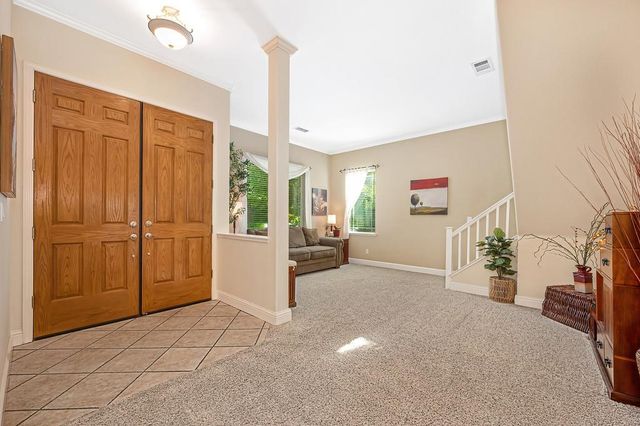 897 Palmer Cir, Folsom, CA 95630
