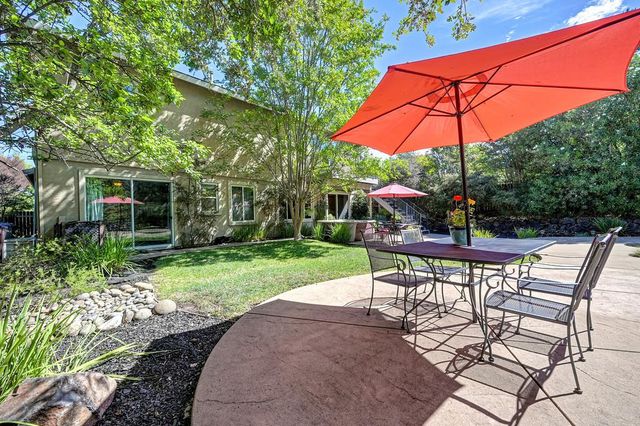 897 Palmer Cir, Folsom, CA 95630