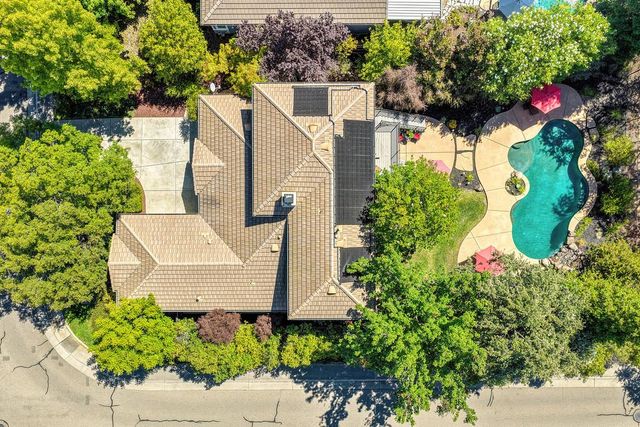897 Palmer Cir, Folsom, CA 95630