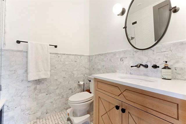 319 W FRANCES AVENUE, Tampa, FL 33602