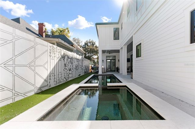319 W FRANCES AVENUE, Tampa, FL 33602