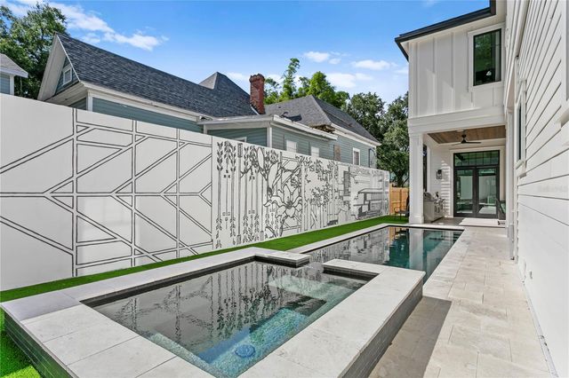 319 W FRANCES AVENUE, Tampa, FL 33602
