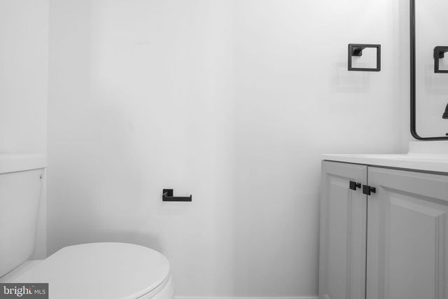 1742 TIGER LILY CIR, Woodbridge, VA 22192