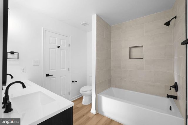 1742 TIGER LILY CIR, Woodbridge, VA 22192