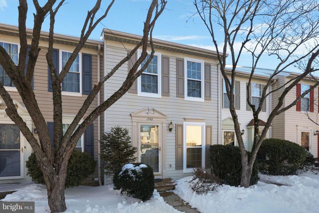 1742 TIGER LILY CIR, Woodbridge, VA 22192