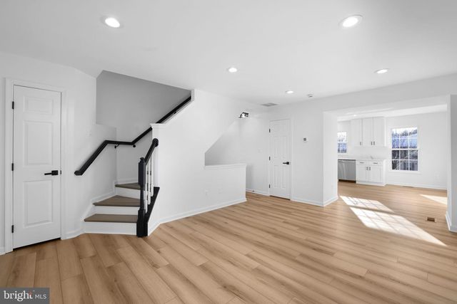 1742 TIGER LILY CIR, Woodbridge, VA 22192