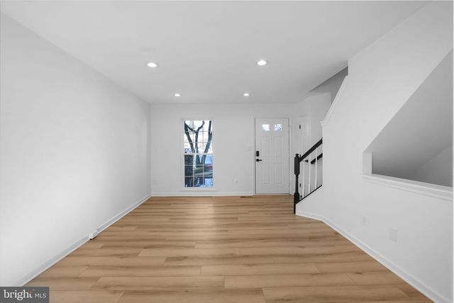 1742 TIGER LILY CIR, Woodbridge, VA 22192