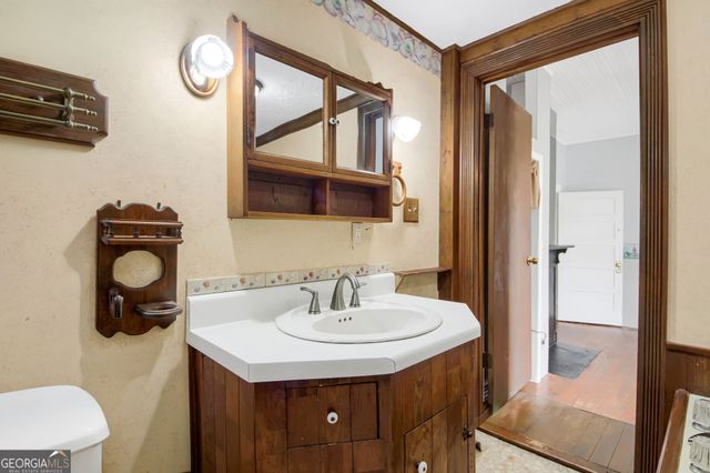 1617 Elm Street NE, Conyers, GA 30012