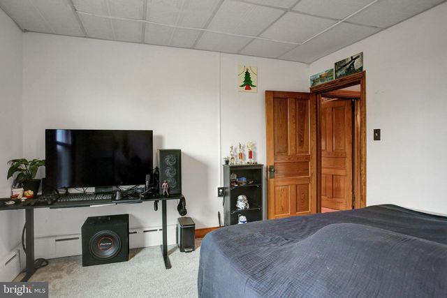 63 LINDEN AVE N, Greencastle, PA 17225