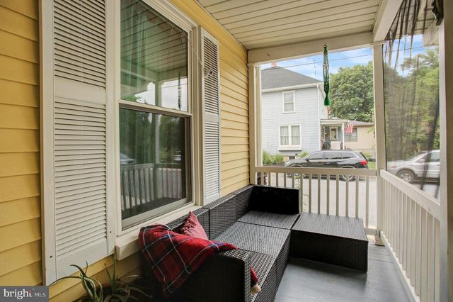 63 LINDEN AVE N, Greencastle, PA 17225