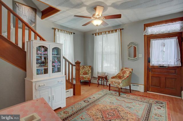 63 LINDEN AVE N, Greencastle, PA 17225