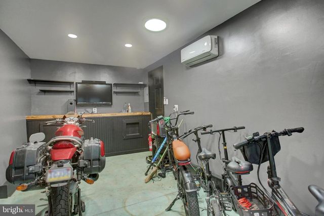 63 LINDEN AVE N, Greencastle, PA 17225