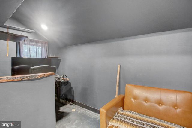 63 LINDEN AVE N, Greencastle, PA 17225