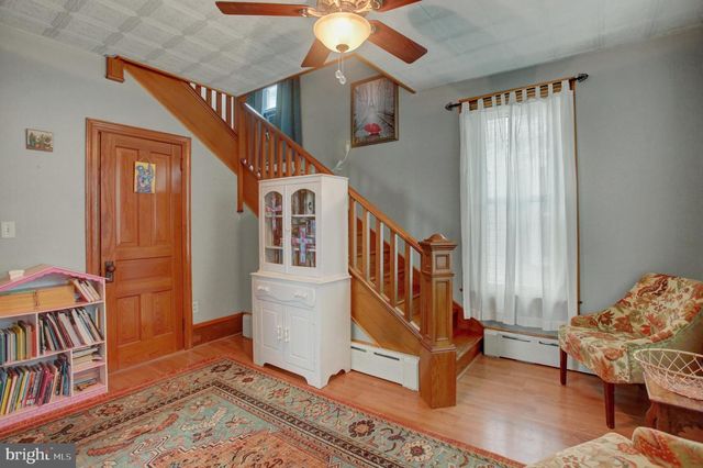 63 LINDEN AVE N, Greencastle, PA 17225