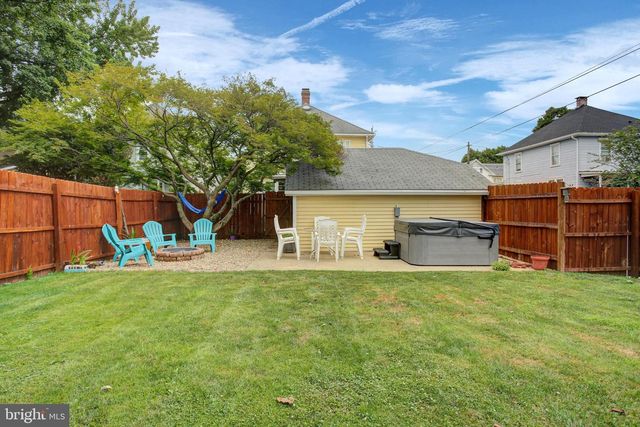 63 LINDEN AVE N, Greencastle, PA 17225