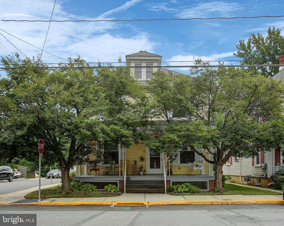 63 LINDEN AVE N, Greencastle, PA 17225