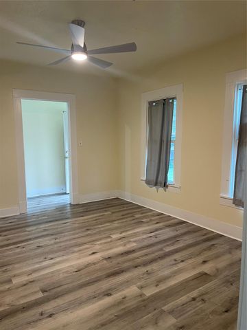 4457 County Road 537, Alvin, TX 77511