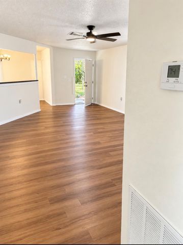 25414 Wildwood Lane, Huffman, TX 77336