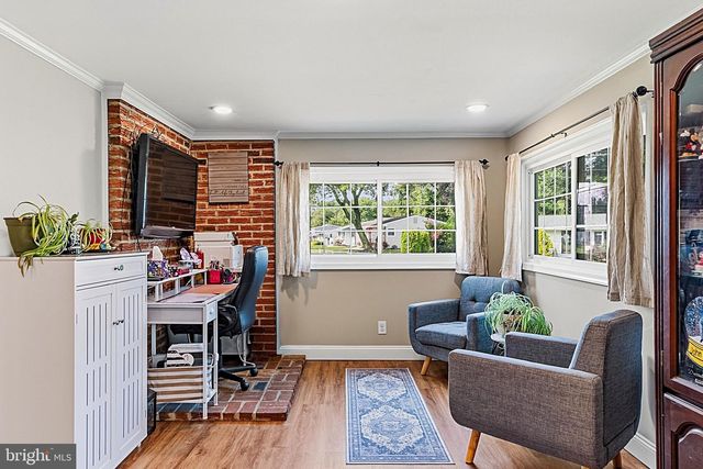 653 WINDSOR AVE, Maple Shade, NJ 08052