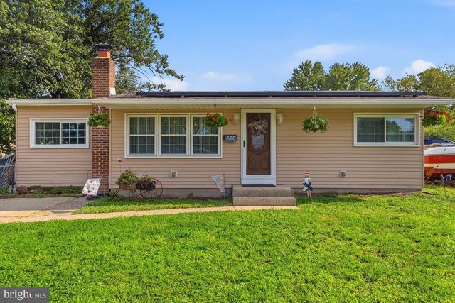 653 WINDSOR AVE, Maple Shade, NJ 08052