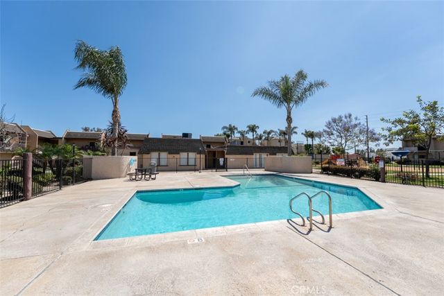 801 S Lyon A205, Santa Ana, CA 92705
