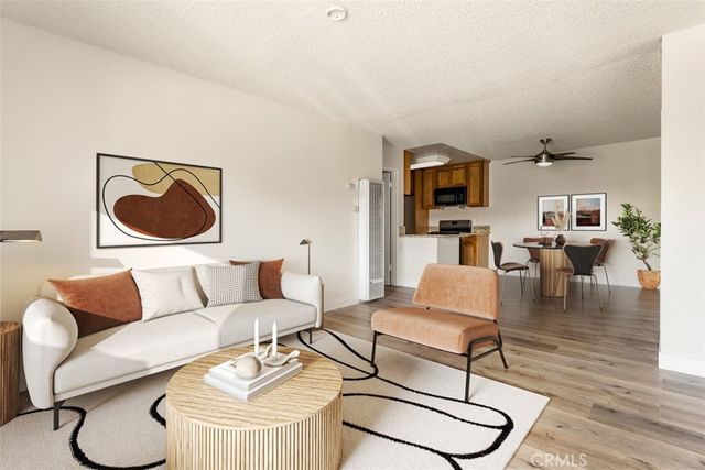 801 S Lyon A205, Santa Ana, CA 92705