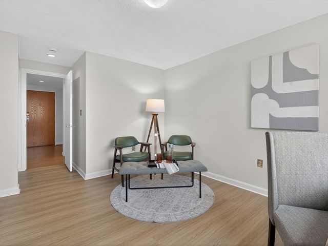 50 Watertown St 401, Watertown, MA 02472