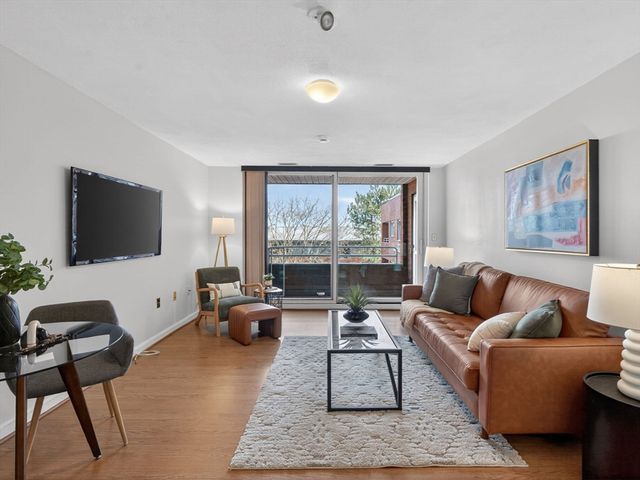 50 Watertown St 401, Watertown, MA 02472