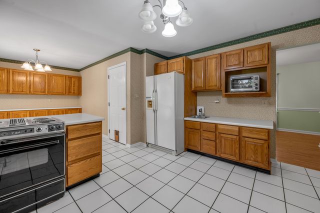 1748 Brook Park Drive, Lexington, KY 40515