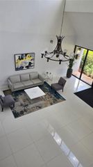 200 Lakeview Dr 208, Weston, FL 33326