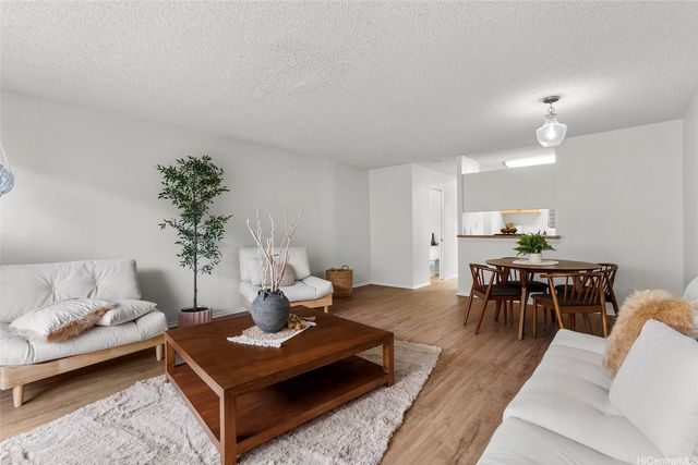 98-1485 Kaahumanu Street E136, Aiea, HI 96701