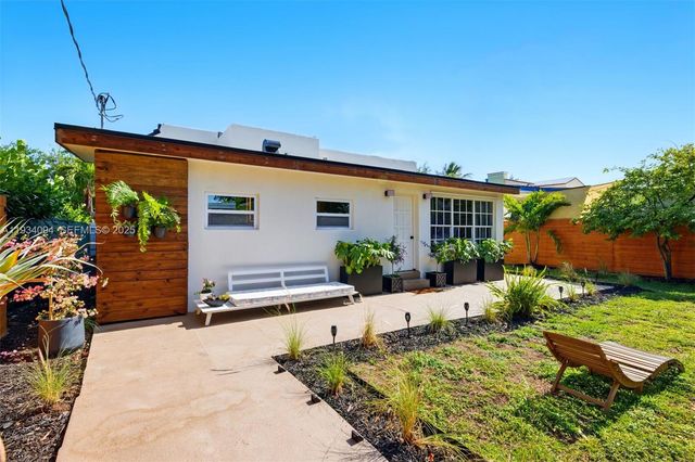 1363 Biarritz Dr, Miami Beach, FL 33141