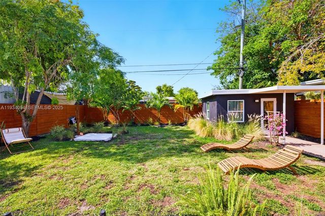 1363 Biarritz Dr, Miami Beach, FL 33141