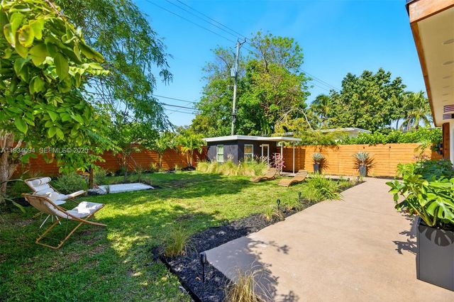 1363 Biarritz Dr, Miami Beach, FL 33141