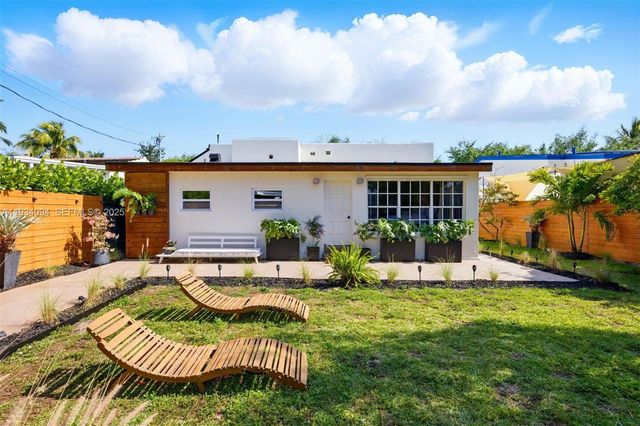 1363 Biarritz Dr, Miami Beach, FL 33141