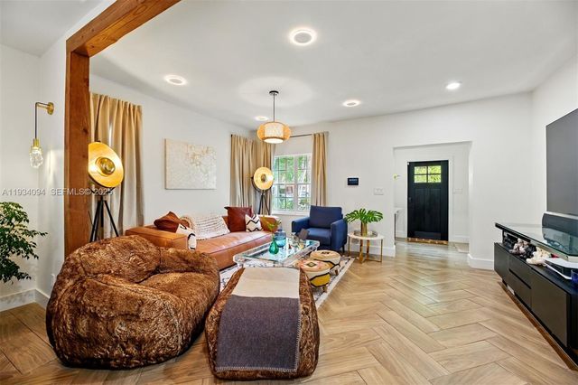 1363 Biarritz Dr, Miami Beach, FL 33141