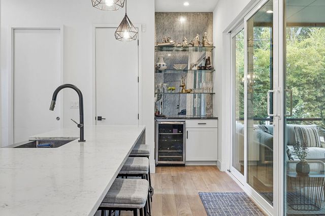2806 W 44th ST B, Austin, TX 78731