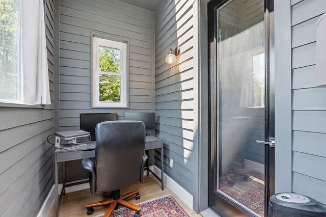 2806 W 44th ST B, Austin, TX 78731