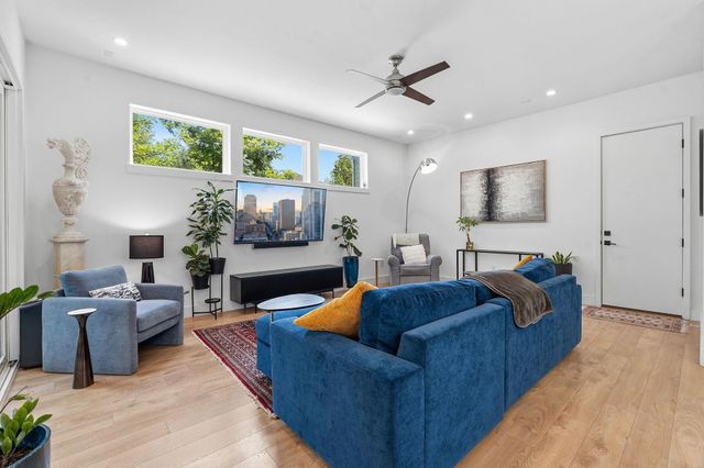 2806 W 44th ST B, Austin, TX 78731