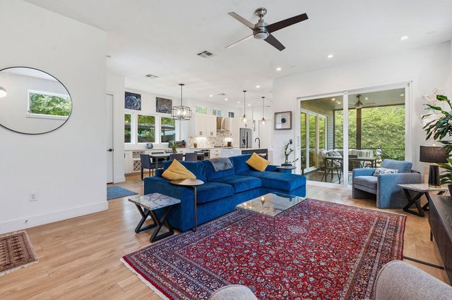 2806 W 44th ST B, Austin, TX 78731