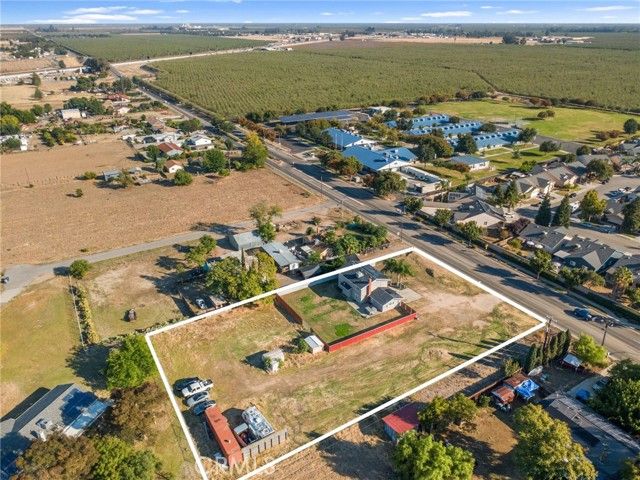 1077 Pecan, Madera, CA 93637