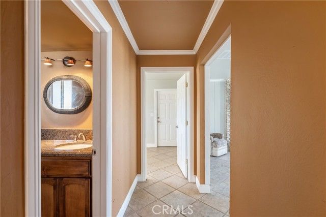 1077 Pecan, Madera, CA 93637