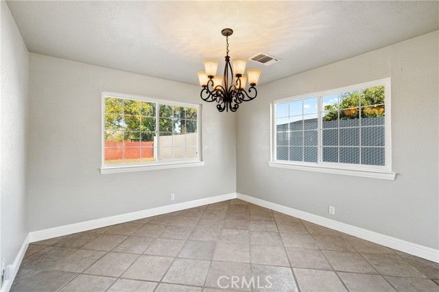 1077 Pecan, Madera, CA 93637