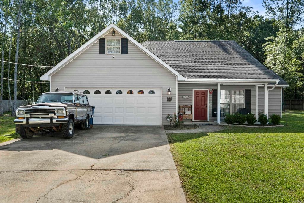 398 E Oklahoma Street, Beebe, AR 72012