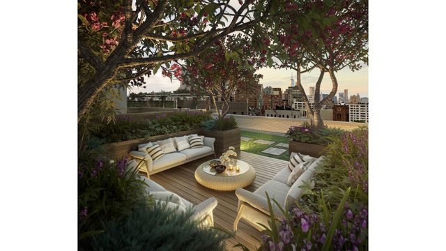 225 E 19th St Apt Pha, New York City, NY 10003