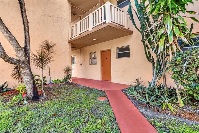 8380 Lagos De Campo Boulevard 110, Tamarac, FL 33321