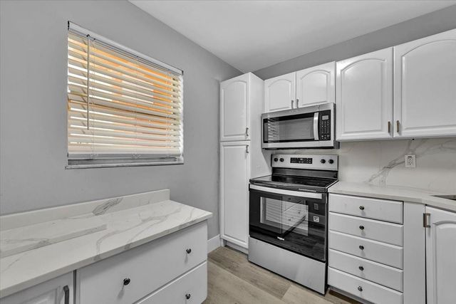 8380 Lagos De Campo Boulevard 110, Tamarac, FL 33321