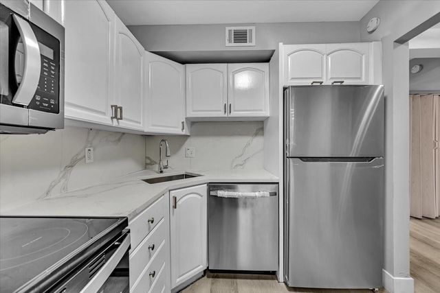 8380 Lagos De Campo Boulevard 110, Tamarac, FL 33321